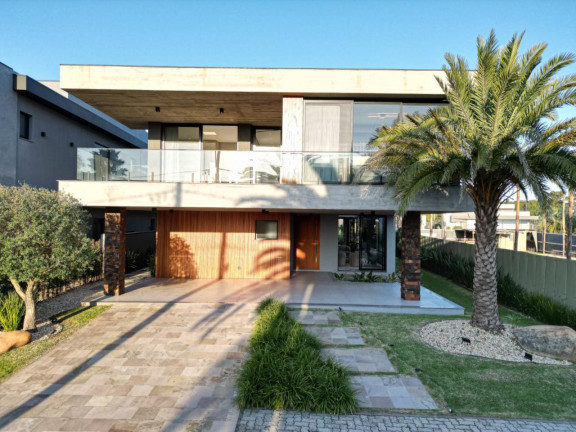 Casa com 5 Quartos à Venda, 284 m² em Novo Louro - Capao Da Canoa