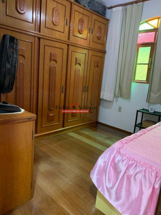 Imagem Casa com 3 Quartos à Venda, 240 m² em Rua Da Vargem Próximo Ao Asilo - Teixeiras Imagem Casa com 3 Quartos à Venda, 240 m² em Rua Da Vargem Próximo Ao Asilo - Teixeiras