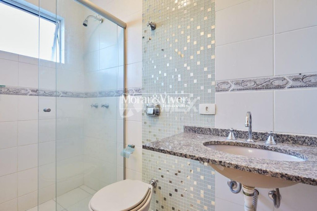 Imagem Sobrado com 3 Quartos à Venda, 170 m² em Lindóia - Curitiba Imagem Sobrado com 3 Quartos à Venda, 170 m² em Lindóia - Curitiba