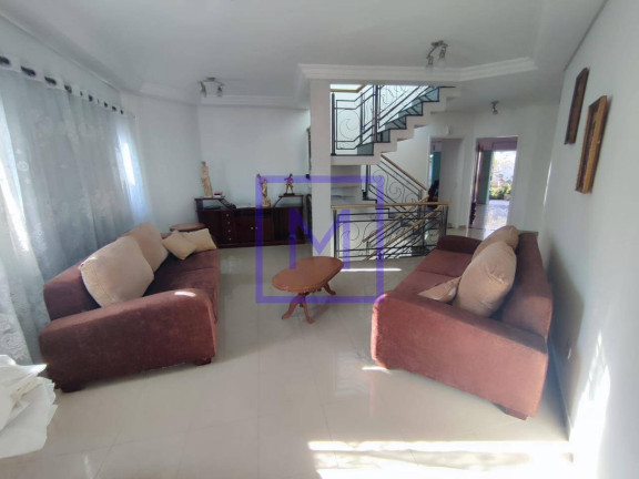 Imagem Casa com 3 Quartos à Venda, 300 m² em Jardim Das Cerejeiras - Arujá Imagem Casa com 3 Quartos à Venda, 300 m² em Jardim Das Cerejeiras - Arujá