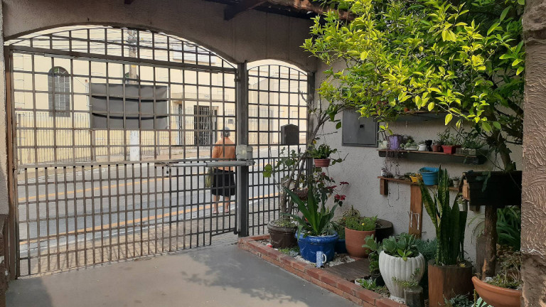 Imagem Casa com 3 Quartos à Venda, 490 m² em Centro - Carapicuíba