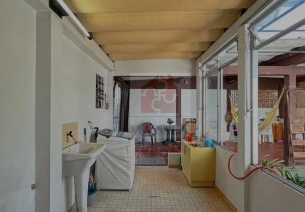 Imagem Casa com 3 Quartos à Venda, 178 m² em Santana - Porto Alegre Imagem Casa com 3 Quartos à Venda, 178 m² em Santana - Porto Alegre