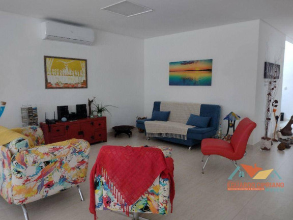 Imagem Sobrado com 4 Quartos à Venda, 300 m² em Massaguaçu - Caraguatatuba