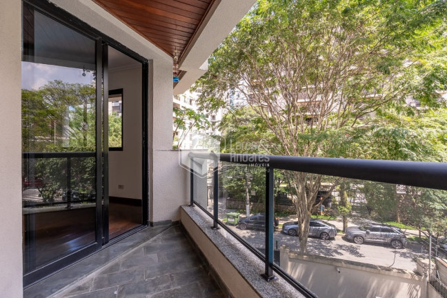 Apartamento com 4 Quartos à Venda, 178 m² em Moema - São Paulo