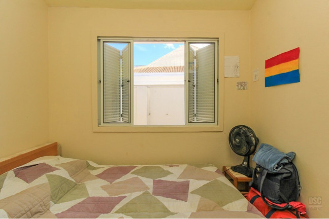 Imagem Casa de Condomínio com 3 Quartos à Venda, 80 m² em Cavalhada - Porto Alegre