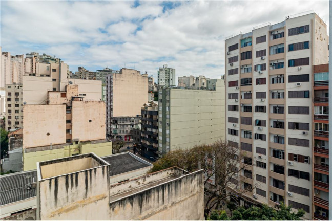 Imagem Imóvel com 1 Quarto à Venda, em Cidade Baixa - Porto Alegre Imagem Imóvel com 1 Quarto à Venda, em Cidade Baixa - Porto Alegre