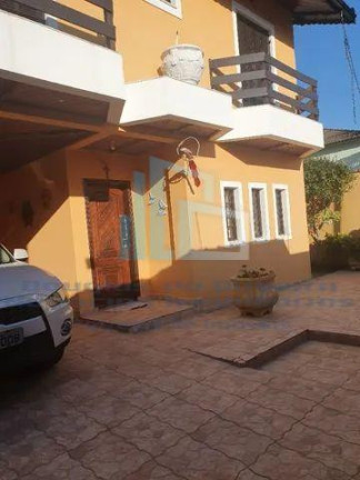 Imagem Casa com 4 Quartos à Venda, 300 m² em Canto Do Forte - Praia Grande Imagem Casa com 4 Quartos à Venda, 300 m² em Canto Do Forte - Praia Grande