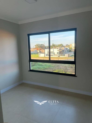 Imagem Sobrado com 3 Quartos à Venda, 130 m² em Quinta Dos Açorianos - Barra Velha Imagem Sobrado com 3 Quartos à Venda, 130 m² em Quinta Dos Açorianos - Barra Velha