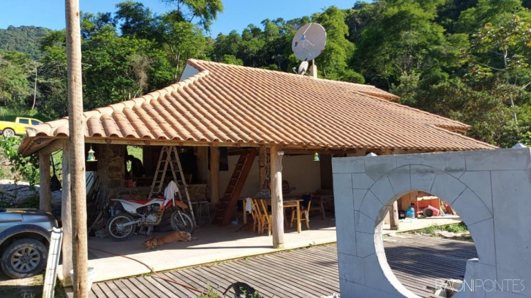 Imagem Chácara com 5 Quartos à Venda, 256 m² em Papucaia - Cachoeiras De Macacu
