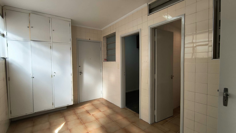 Imagem Apartamento com 3 Quartos à Venda, 172 m² em Itaim Bibi - São Paulo Imagem Apartamento com 3 Quartos à Venda, 172 m² em Itaim Bibi - São Paulo
