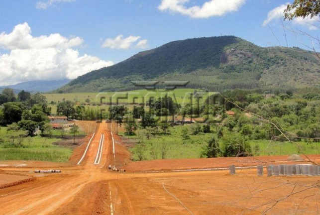 Imagem Terreno à Venda, 250 m² em Guaripocaba - Bragança Paulista Imagem Terreno à Venda, 250 m² em Guaripocaba - Bragança Paulista