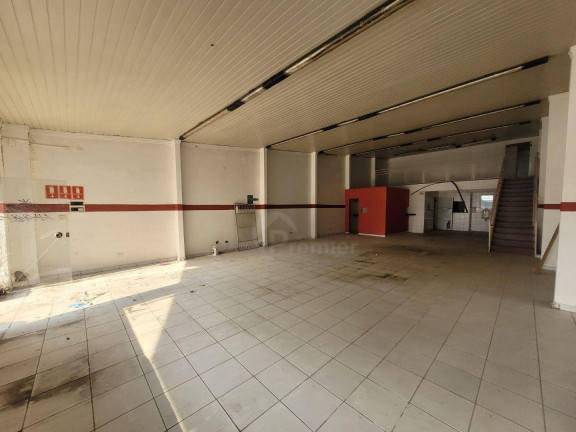 Imagem Sala Comercial à Venda ou Locação, 250 m² em Centro - Indaiatuba Imagem Sala Comercial à Venda ou Locação, 250 m² em Centro - Indaiatuba