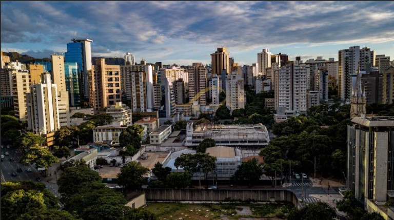 Imagem Apartamento com 4 Quartos à Venda, 143 m² em Santo Antônio - Belo Horizonte