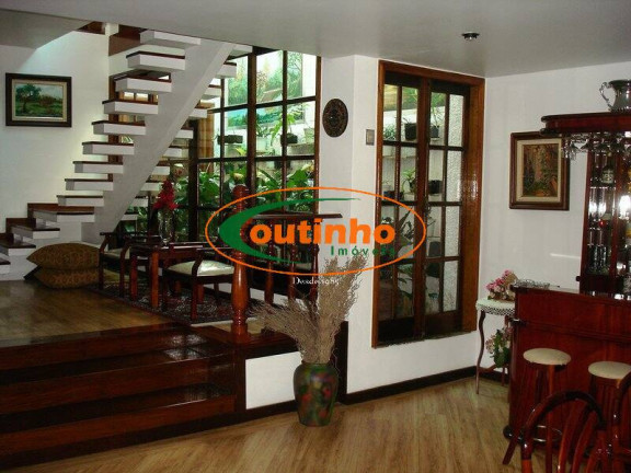 Imagem Casa com 3 Quartos à Venda, 380 m² em Maracanã - Rio De Janeiro Imagem Casa com 3 Quartos à Venda, 380 m² em Maracanã - Rio De Janeiro