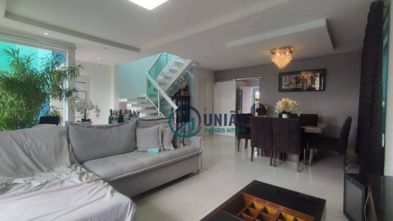 Imagem Casa com 3 Quartos à Venda, 240 m² em Arsenal - São Gonçalo Imagem Casa com 3 Quartos à Venda, 240 m² em Arsenal - São Gonçalo