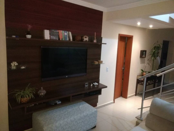 Imagem Casa com 3 Quartos à Venda, 125 m² em Horto Florestal - Sorocaba Imagem Casa com 3 Quartos à Venda, 125 m² em Horto Florestal - Sorocaba