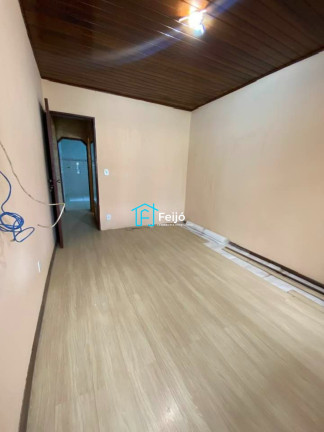 Imagem Casa com 3 Quartos à Venda, 180 m² em Restinga - Porto Alegre Imagem Casa com 3 Quartos à Venda, 180 m² em Restinga - Porto Alegre