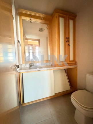 Imagem Apartamento com 2 Quartos à Venda, 70 m² em Menino Deus - Porto Alegre