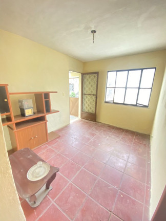 Imagem Casa com 2 Quartos à Venda, 84 m² em Saracuruna - Duque De Caxias
