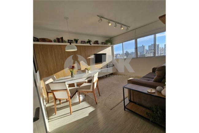 Apartamento com 3 Quartos à Venda, 70 m² em Passo Da Areia - Porto Alegre