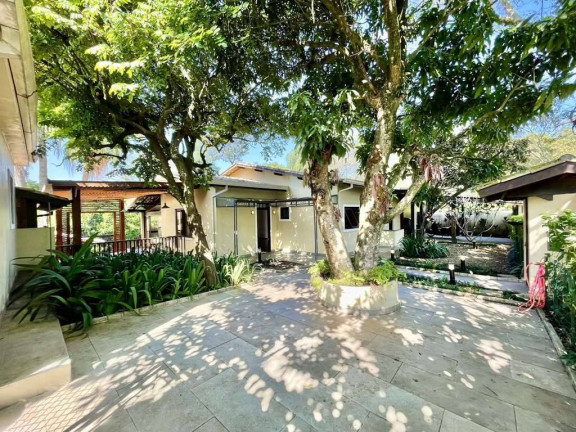 Imagem Casa com 3 Quartos à Venda, 456 m² em Granja Viana - Carapicuíba Imagem Casa com 3 Quartos à Venda, 456 m² em Granja Viana - Carapicuíba