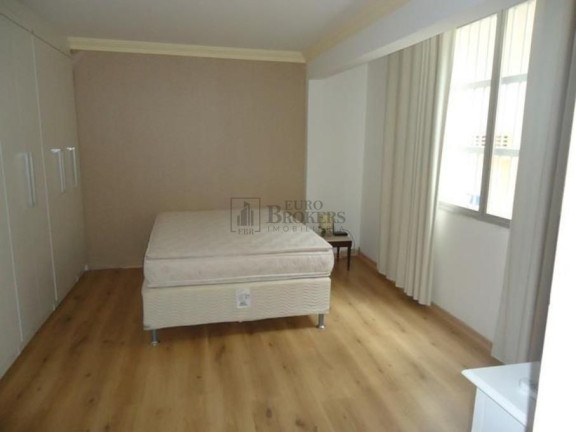 Imagem Imóvel com 34 Quartos à Venda, 863 m² em Centro - Balneário Camboriú