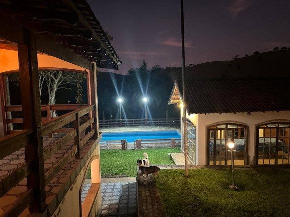 Imagem Chácara com 4 Quartos à Venda, 200 m² em Centro - Santa Branca