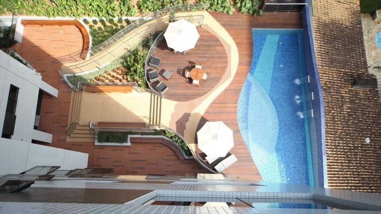 Apartamento com 3 Quartos à Venda, 307 m² em Atiradores - Joinville