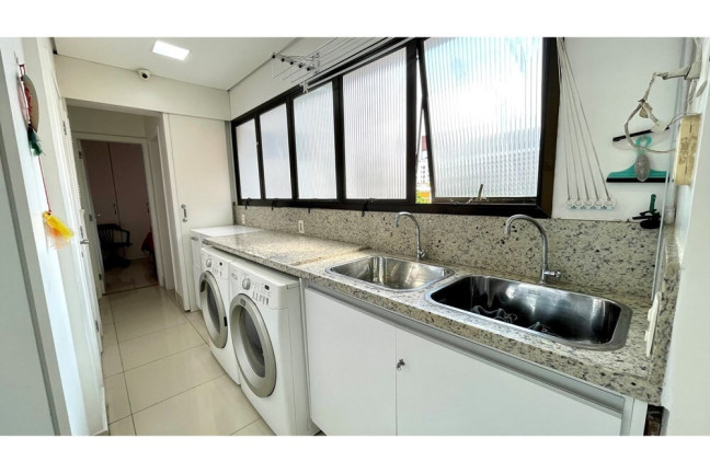Imagem Apartamento com 3 Quartos à Venda, 240 m² em Campo Belo - São Paulo