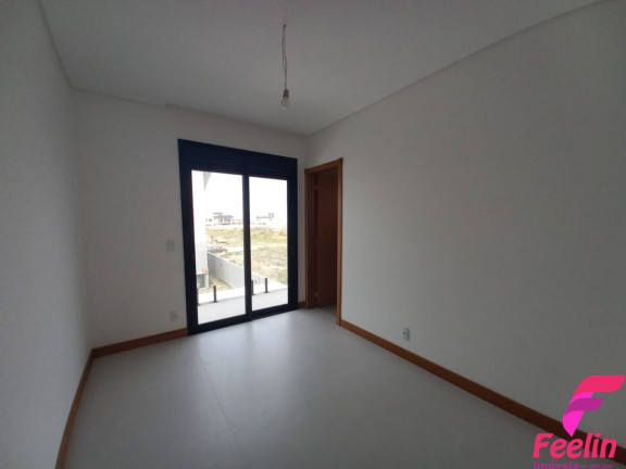 Imagem Casa com 3 Quartos à Venda, 161 m² em Campeche - Florianópolis Imagem Casa com 3 Quartos à Venda, 161 m² em Campeche - Florianópolis