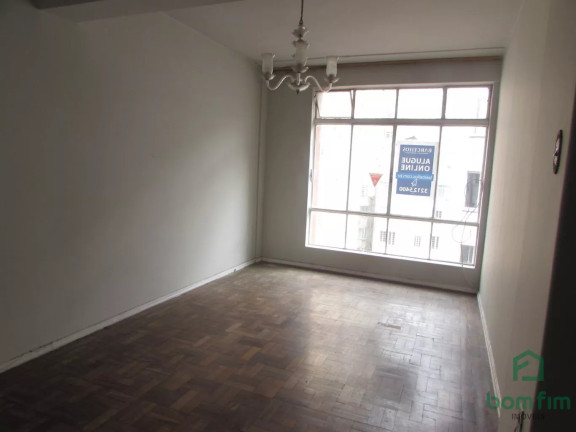 Imagem Apartamento com 3 Quartos à Venda, 90 m² em Centro Histórico - Porto Alegre Imagem Apartamento com 3 Quartos à Venda, 90 m² em Centro Histórico - Porto Alegre