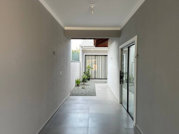 Imagem Casa com 2 Quartos à Venda, 120 m² em Costeira - Balneário Barra Do Sul Imagem Casa com 2 Quartos à Venda, 120 m² em Costeira - Balneário Barra Do Sul