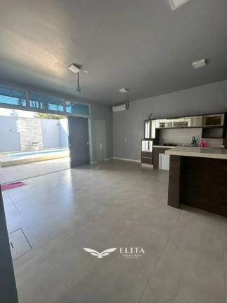 Imagem Sobrado com 3 Quartos à Venda, 279 m² em Centro - Penha