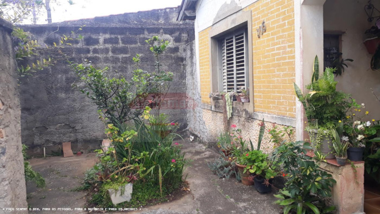Imagem Casa com 3 Quartos à Venda, 200 m² em Vila Sao Jose - Taubaté Imagem Casa com 3 Quartos à Venda, 200 m² em Vila Sao Jose - Taubaté