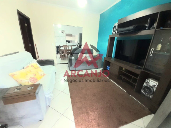 Casa com 5 Quartos à Venda,  em Estufa Ii - Ubatuba