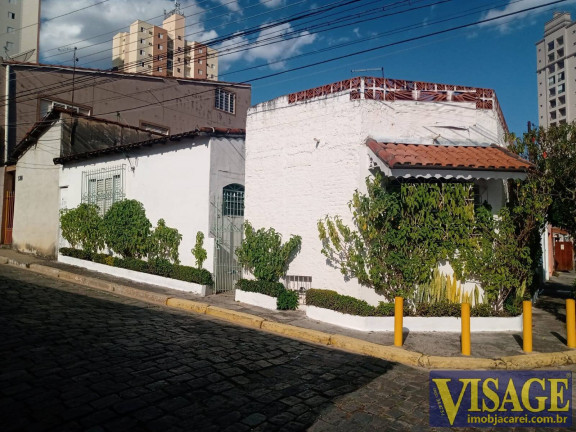 Imagem Casa com 4 Quartos à Venda, em Centro - Jacareí Imagem Casa com 4 Quartos à Venda, em Centro - Jacareí