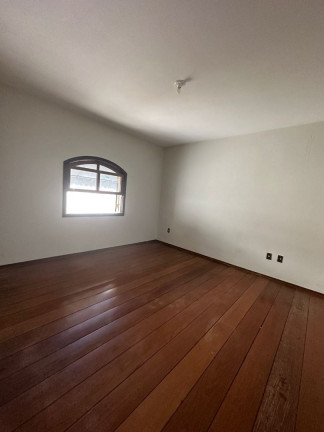 Imagem Sobrado com 3 Quartos para Alugar, 287 m² em Centro - Jacareí