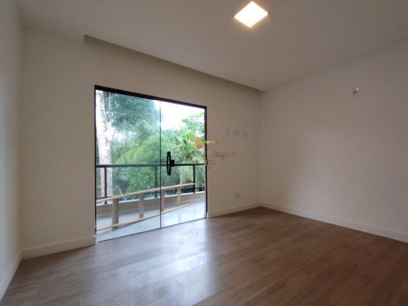 Imagem Casa com 4 Quartos à Venda, 192 m² em Vargem Grande - Teresópolis Imagem Casa com 4 Quartos à Venda, 192 m² em Vargem Grande - Teresópolis
