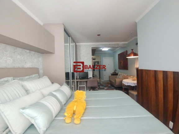 Imagem Apartamento com 1 Quarto à Venda, 47 m² em Centro - Florianópolis Imagem Apartamento com 1 Quarto à Venda, 47 m² em Centro - Florianópolis