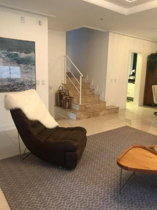 Imagem Casa com 4 Quartos para Temporada, 450 m² em Jurerê - Florianópolis Imagem Casa com 4 Quartos para Temporada, 450 m² em Jurerê - Florianópolis