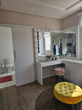 Imagem Sobrado com 3 Quartos à Venda, 295 m² em Bucarein - Joinville Imagem Sobrado com 3 Quartos à Venda, 295 m² em Bucarein - Joinville