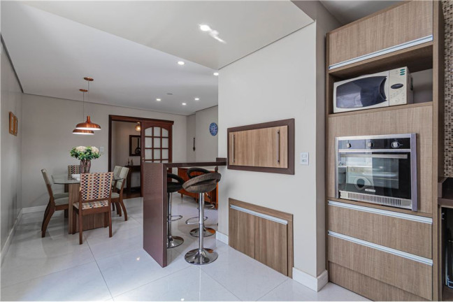 Imagem Apartamento com 3 Quartos à Venda, 113 m² em Higienópolis - Porto Alegre Imagem Apartamento com 3 Quartos à Venda, 113 m² em Higienópolis - Porto Alegre