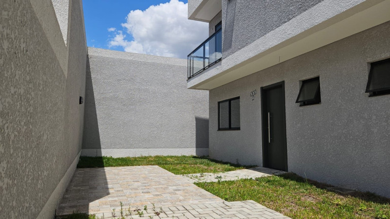 Imagem Casa com 3 Quartos à Venda, 126 m² em Boqueirão - Curitiba Imagem Casa com 3 Quartos à Venda, 126 m² em Boqueirão - Curitiba