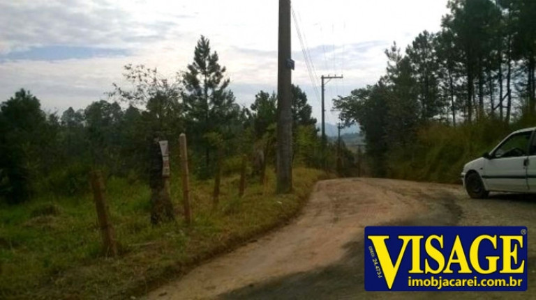 Terreno à Venda, 2.720 m² em Veraneio Ijal - Jacareí