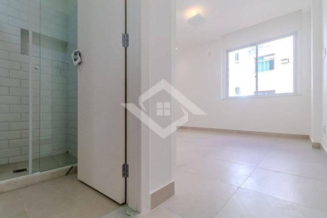 Imagem Apartamento com 3 Quartos à Venda, 135 m² em Copacabana - Rio De Janeiro Imagem Apartamento com 3 Quartos à Venda, 135 m² em Copacabana - Rio De Janeiro