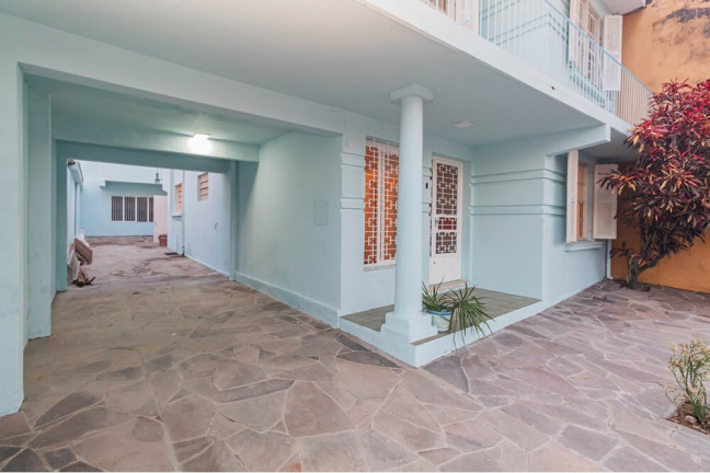 Casa com 6 Quartos à Venda, 190 m² em Santana - Porto Alegre