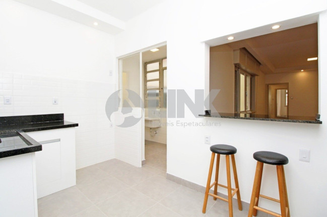 Imagem Apartamento com 3 Quartos à Venda, 101 m² em Moinhos De Vento - Porto Alegre Imagem Apartamento com 3 Quartos à Venda, 101 m² em Moinhos De Vento - Porto Alegre
