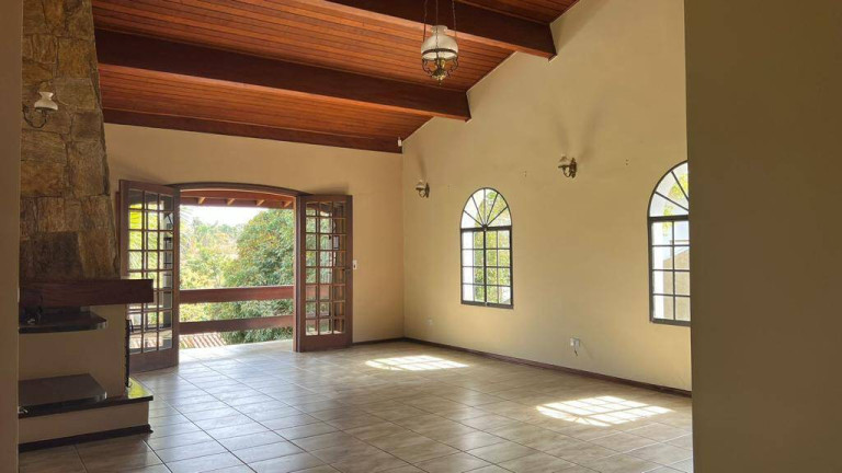Imagem Casa com 3 Quartos à Venda, em Jardim Estância Brasil - Atibaia Imagem Casa com 3 Quartos à Venda, em Jardim Estância Brasil - Atibaia