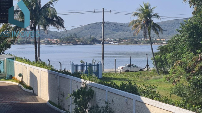 Imagem Casa de Condomínio com 3 Quartos à Venda, 126 m² em Palmeiras - Cabo Frio Imagem Casa de Condomínio com 3 Quartos à Venda, 126 m² em Palmeiras - Cabo Frio