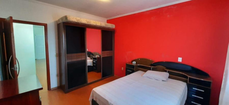 Imagem Casa com 4 Quartos à Venda, 235 m² em Jardim Paraventi - Guarulhos Imagem Casa com 4 Quartos à Venda, 235 m² em Jardim Paraventi - Guarulhos